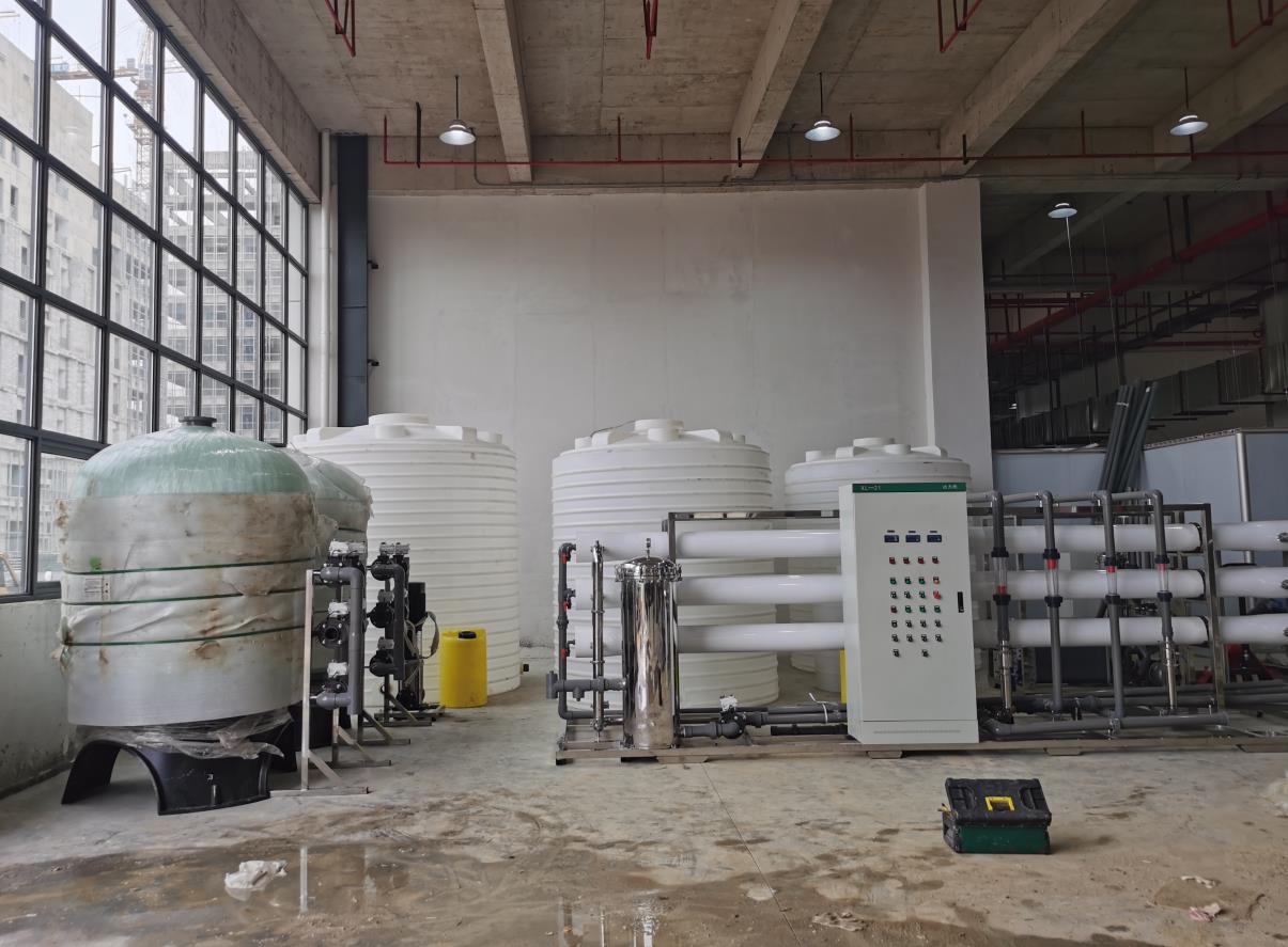 貴州電子工業(yè)園區10噸/時(shí)EDI超純水設備安裝調試完成
